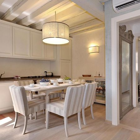 Apartmán Ca' Del Teatro Terrace In San Marco District Benátky Exteriér fotografie