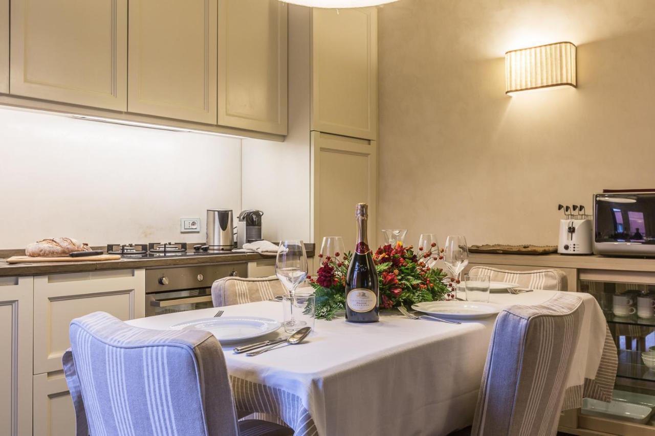 Apartmán Ca' Del Teatro Terrace In San Marco District Benátky Exteriér fotografie