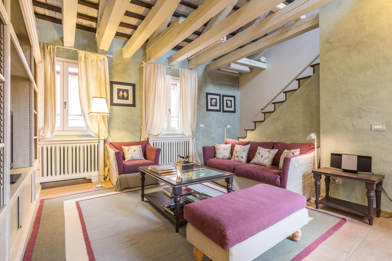 Apartmán Ca' Del Teatro Terrace In San Marco District Benátky Exteriér fotografie